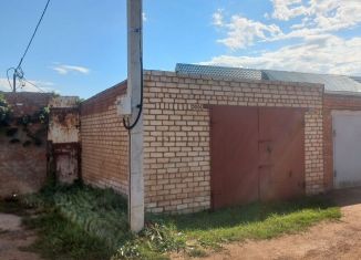 Сдам гараж, 30 м2, Бугуруслан, Коммунистическая улица