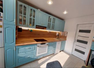 Продается трехкомнатная квартира, 70.7 м2, Бирск, улица Гагарина, 88