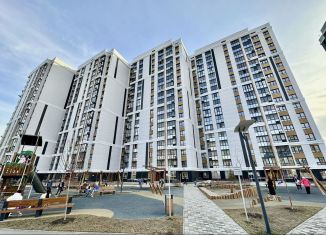 Продам двухкомнатную квартиру, 42 м2, Барнаул, Павловский тракт, 168, ЖК Лапландия