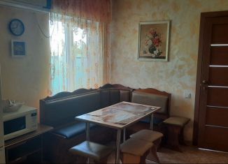 Сдаю в аренду дом, 80 м2, поселок городского типа Ильский, Центральная площадь