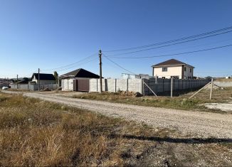 Продаю участок, 10 сот., село Доброе, улица Эльдара Халилова, 70