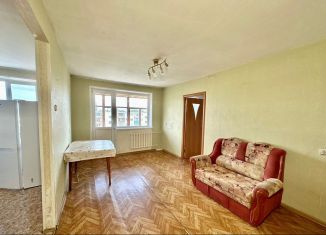 Продаю 2-комнатную квартиру, 45.9 м2, Салават, улица Островского, 46