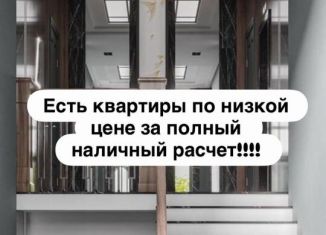 Продаю 1-ком. квартиру, 55 м2, Махачкала, проспект Насрутдинова, 170, Ленинский внутригородской район