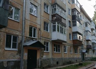 Сдам в аренду 3-комнатную квартиру, 58 м2, Сыктывкар, Октябрьский проспект, 18