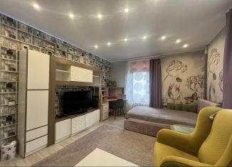 Продажа двухкомнатной квартиры, 50 м2, Мурманск, улица Володарского, 2/12