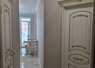 Продам 1-ком. квартиру, 38.5 м2, Горячий Ключ, Рябиновая улица, 2Бк1