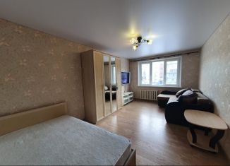 Сдача в аренду однокомнатной квартиры, 38 м2, Тихвин, 5-й микрорайон, 13