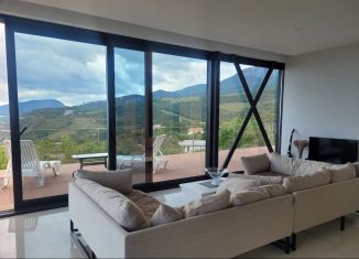 Сдам в аренду дом, 140 м2, село Лазурное, Карьерная улица, 19