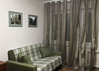 Продам 2-ком. квартиру, 45 м2, Люберцы, улица Митрофанова, 4А