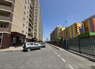 Продам 2-комнатную квартиру, 47 м2, Краснодар, улица Петра Метальникова, 36, ЖК Лучший