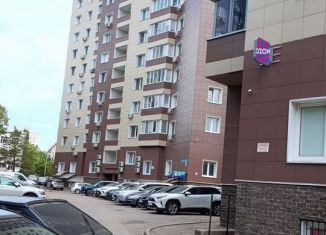 Сдаю 2-ком. квартиру, 62 м2, Уфа, Комсомольская улица, 109