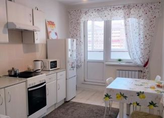 Аренда 2-ком. квартиры, 57 м2, Республика Башкортостан, улица Генерала Кусимова, 19