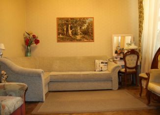 Продаю комнату, 27.6 м2, Санкт-Петербург, Введенская улица, 19