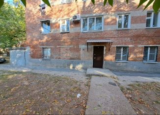 Продам помещение свободного назначения, 94 м2, Таганрог, улица Пальмиро Тольятти, 42-3