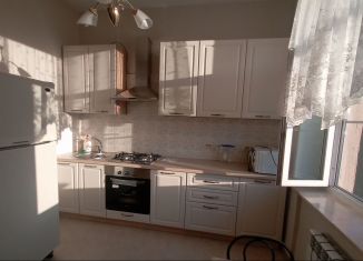 Сдам трехкомнатную квартиру, 75 м2, Санкт-Петербург, проспект Юрия Гагарина, 35