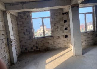 Двухкомнатная квартира на продажу, 88 м2, Дагестан, проспект Али-Гаджи Акушинского, 397