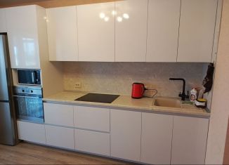 Сдам трехкомнатную квартиру, 71 м2, Воронеж, улица 9 Января, 68к2, ЖК Современник