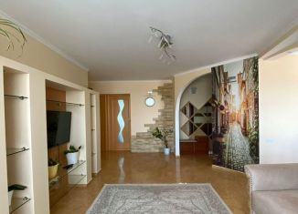 Продажа 3-ком. квартиры, 71 м2, Тюмень, Молодёжная улица, 28, Калининский округ