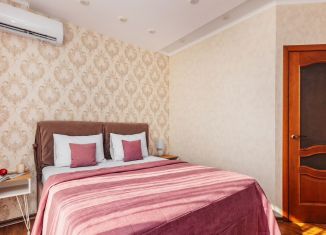 Сдаю в аренду 2-ком. квартиру, 63 м2, Сочи, Молодогвардейская улица, 2/92