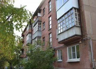 Продаю 2-комнатную квартиру, 42 м2, Ревда, улица Карла Либкнехта, 41