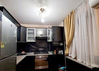 Продам трехкомнатную квартиру, 75 м2, посёлок городского типа Партенит, Солнечная улица, 7