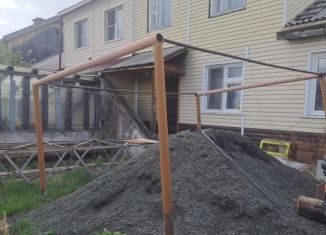 Продажа трехкомнатной квартиры, 108.4 м2, посёлок городского типа Таксимо, Советская улица, 9