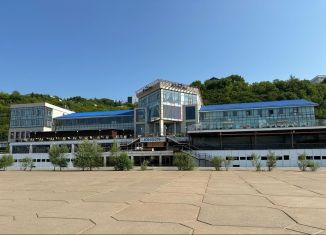 Сдаю в аренду офис, 1600 м2, Республика Башкортостан, Набережная улица, 122