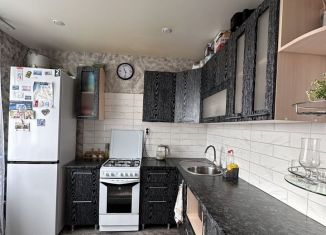 Продам 2-ком. квартиру, 52.9 м2, Миасс, площадь Революции, 2