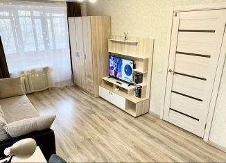 Сдам 1-комнатную квартиру, 39 м2, Москва, Просторная улица, 10к2