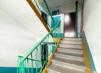 Продаю двухкомнатную квартиру, 53.3 м2, Полысаево, улица Космонавтов, 90А