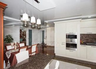 Продается 2-комнатная квартира, 72.7 м2, Владимир, Стрелецкий переулок, 1А