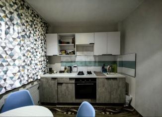 Продаю 2-ком. квартиру, 58.2 м2, Озёрск, проспект Победы, 13