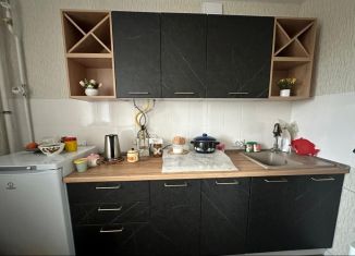 Продам 2-ком. квартиру, 45.1 м2, Балашов, улица Титова, 11/1