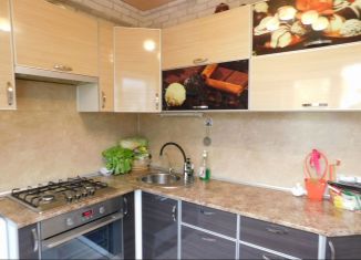 Продается трехкомнатная квартира, 55 м2, Череповец, проспект Луначарского, 48