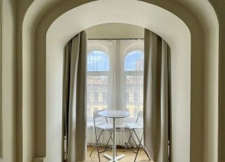 Продажа двухкомнатной квартиры, 80 м2, Санкт-Петербург, улица Марата, 29, метро Достоевская