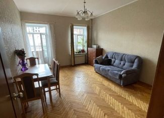 Сдача в аренду 4-комнатной квартиры, 74 м2, Санкт-Петербург, Малый Сампсониевский проспект, 3