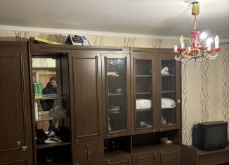 Сдам однокомнатную квартиру, 42 м2, Серпухов, улица Декабристов, 1