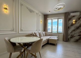 Продается трехкомнатная квартира, 74 м2, Республика Башкортостан, улица Минигали Губайдуллина, 10