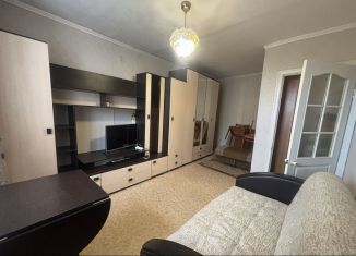 Продаю 1-ком. квартиру, 27 м2, Кудымкар, улица 50 лет Октября, 27