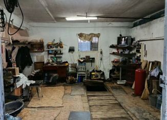 Продаю гараж, 30 м2, посёлок городского типа Партенит, улица Васильченко