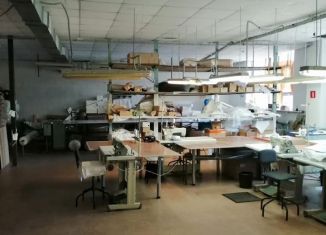Сдаю в аренду производство, 230 м2, Свердловская область, улица Победы, 2
