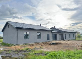 Продаю дом, 110 м2, село Красная Башкирия, улица Ивана Суворова