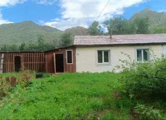 Продажа двухкомнатной квартиры, 40 м2, Республика Алтай, Центральная улица, 8