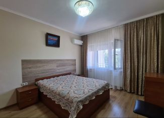 Аренда 3-ком. квартиры, 110 м2, Сочи, улица Бытха, 4/4, микрорайон Бытха