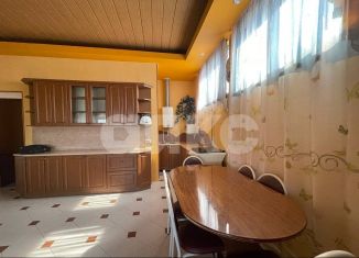 Продаю 2-комнатную квартиру, 136 м2, Геленджик, Севастопольская улица, 19