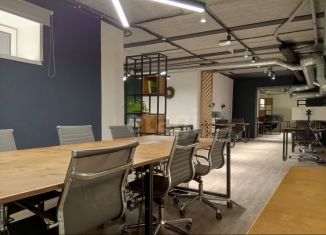 Продаю офис, 260.7 м2, Тюмень, улица Циолковского, 9