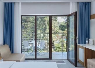 Продаю двухкомнатную квартиру, 38 м2, Сочи, Новороссийское шоссе, 17, микрорайон Малый Ахун