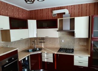 Двухкомнатная квартира на продажу, 68.8 м2, Ейск, Красная улица, 53/5к2