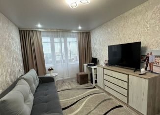 Продаю однокомнатную квартиру, 32.8 м2, Магнитогорск, улица Ворошилова, 4