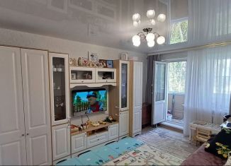 Двухкомнатная квартира на продажу, 38.1 м2, Бор, улица Чайковского, 18